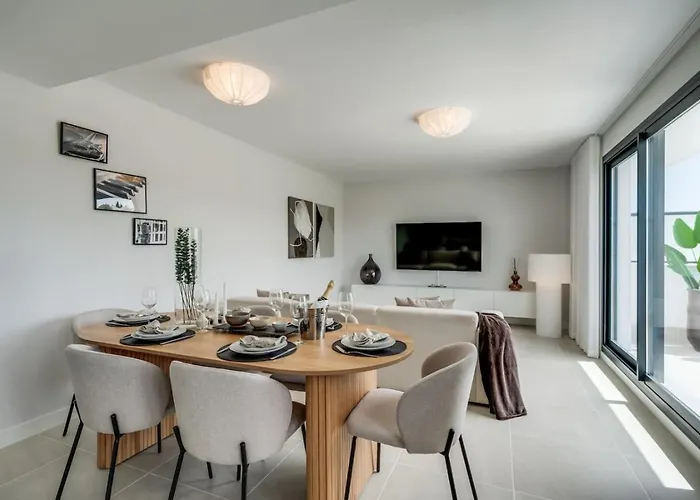 Luxury Apt. Aranya Pool And Parking Эстепона