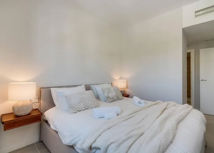 Luxury Apt. Aranya Pool And Parking Эстепона