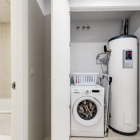 Luxury Apt. Aranya Pool And Parking