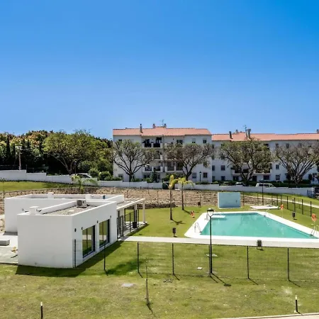 Daire Luxury Apt. Aranya Pool And Parking Estepona