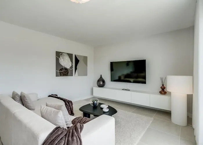 Luxury Apt. Aranya Pool And Parking Daire Estepona